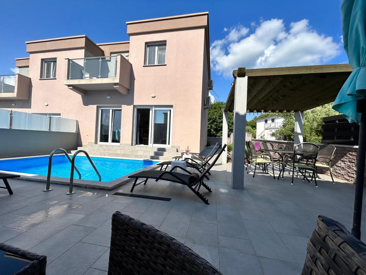Holiday house Sabine green Skrbčići Buitenkant foto
