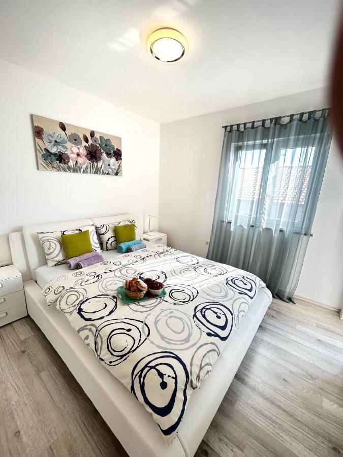 Holiday house Sabine green Skrbčići Buitenkant foto